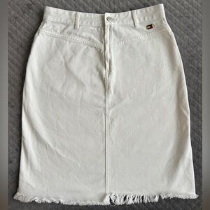 Tommy Hilfiger White Cotton Denim Skirt Size 6 Raw Hem